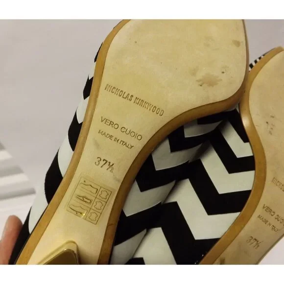 Nicholas Kirkwood Gold Prism Pump Chevron Point Toe Heel Black White Sz 7 ZigZag - Picture 8 of 12